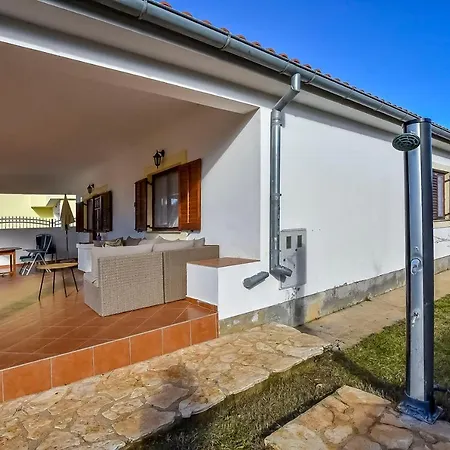 House Reful * Donje Selo